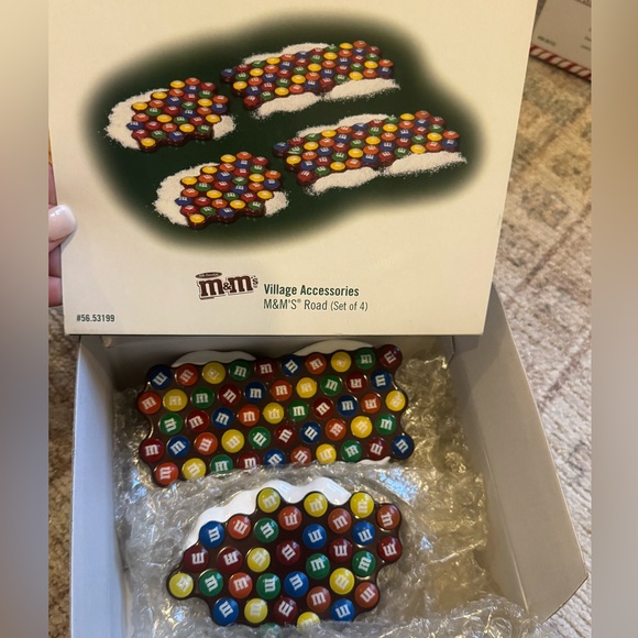 M&M'S Village Accessories with Multicolor Candy Design - Picture 1 of 5